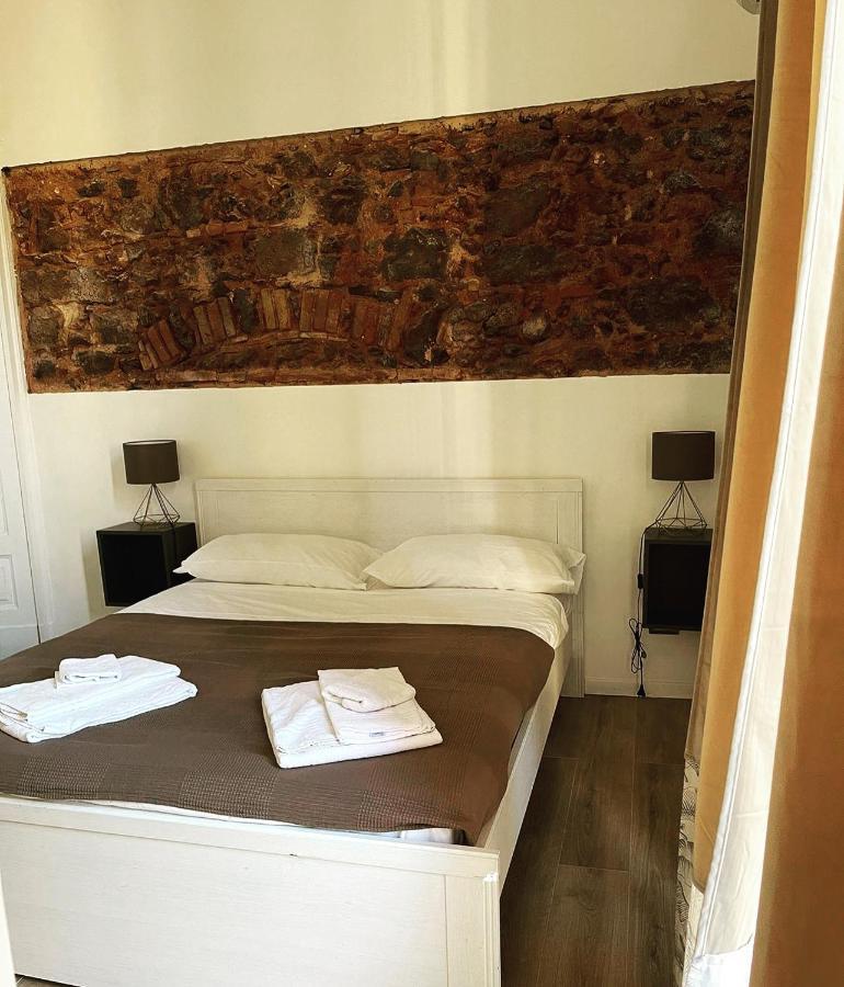 Etnea Room'S Catania Luaran gambar