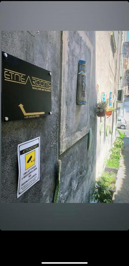 Etnea Room'S Catania Luaran gambar