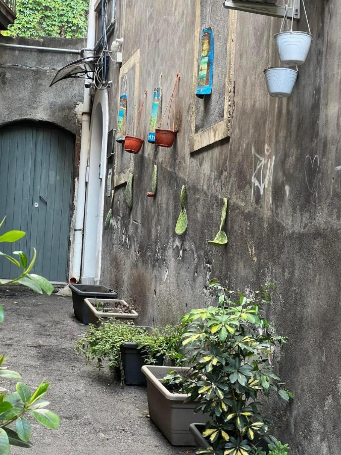 Etnea Room'S Catania Luaran gambar